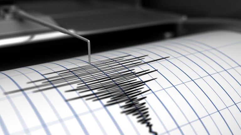 Δύο σεισμικές δονήσεις μεγέθους 4,7 και 5,2 R. με διαφορά 15 λεπτών μεταξύ τους