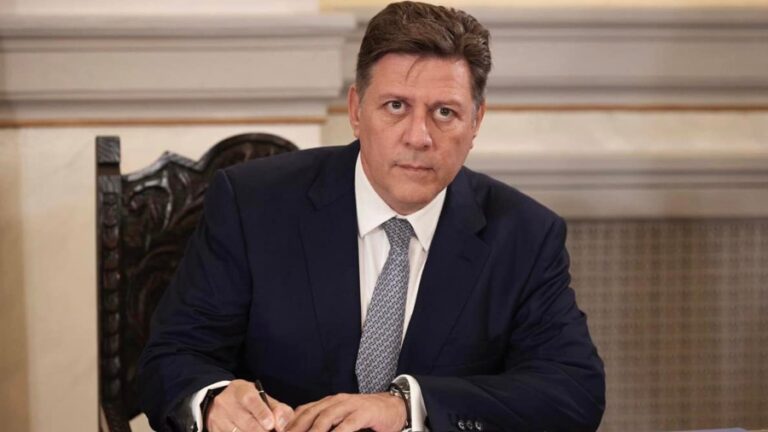 Παραιτήθηκε ο Βαρβιτσιώτης από υπουργός Ναυτιλίας – Αντικαταστάτης ο Χ. Στυλιανίδης