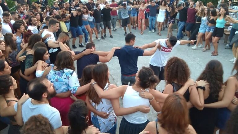 Η εφημερίδα «The Telegraph» αναδεικνύει την Ικαρία ως το πιο ευτυχισμένο νησί της Ελλάδας