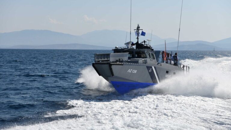 Νέα τραγωδία στη Σάμο με τέσσερις νεκρούς από ναυάγιο στο ακρωτήριο Πράσσο