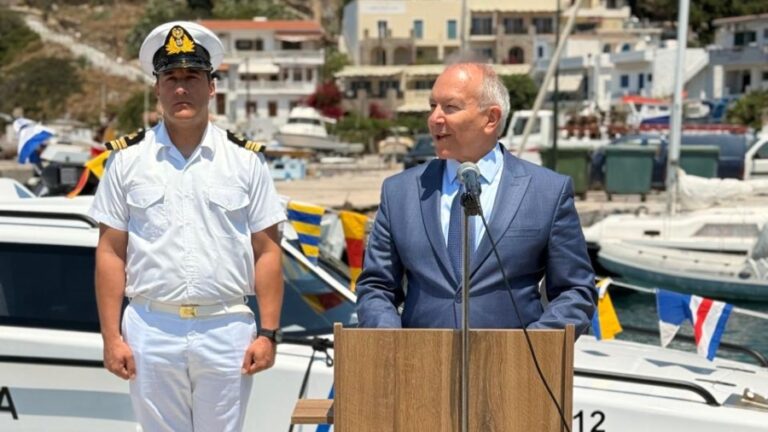 Εγκαινιάστηκε το νέο πλωτό ασθενοφόρο του Λιμενικού Σώματος στους Φούρνους Κορσεών