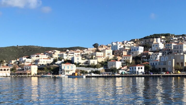 Ιστορική συνεδρίαση Περιφερειακού Συμβουλίου σε Οινούσσες – Ενέκρινε ψήφισμα για Παλαιστίνη