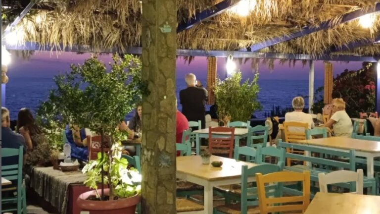 Γεύσεις και μελωδίες από τη Σμύρνη με την παρέα των Makam Aman στον Να