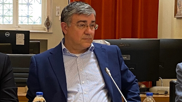 Στην Ικαρία ο Γενικός Γραμματέας Διαχείρισης Αποβλήτων για ΧΑΔΑ, ΧΥΤΑ και βιολογικούς