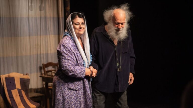 Η εμβληματική παράσταση «Αγγέλα Παπάζογλου» στην Αίθουσα του Μάραθου